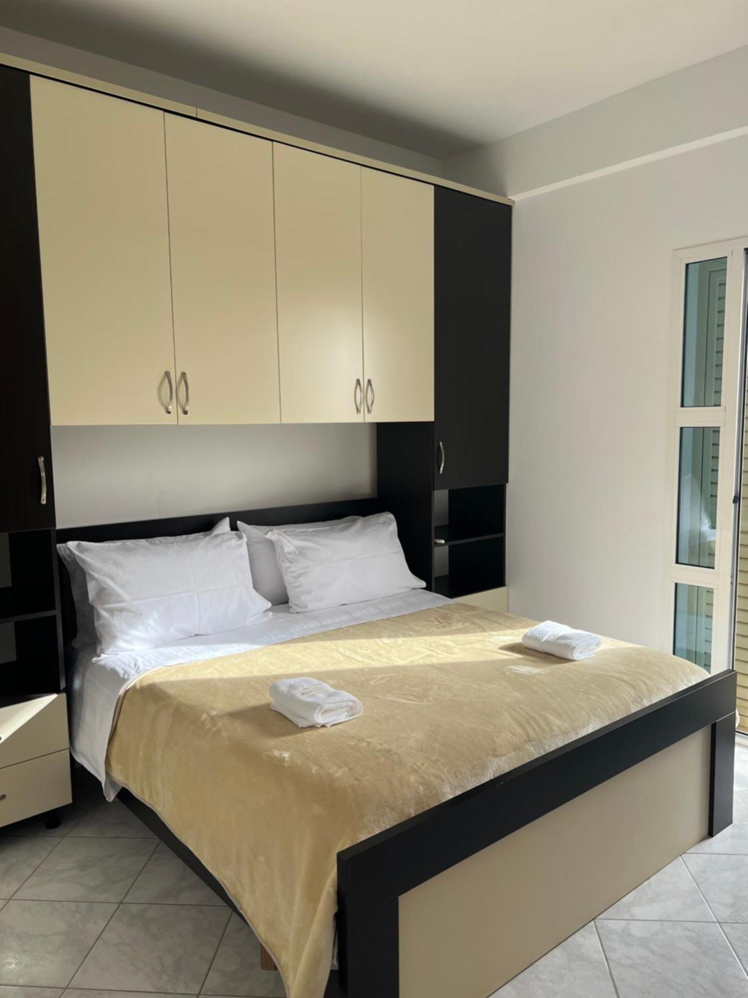 Apartments Rezidenca Sinani Orikum Kültér fotó
