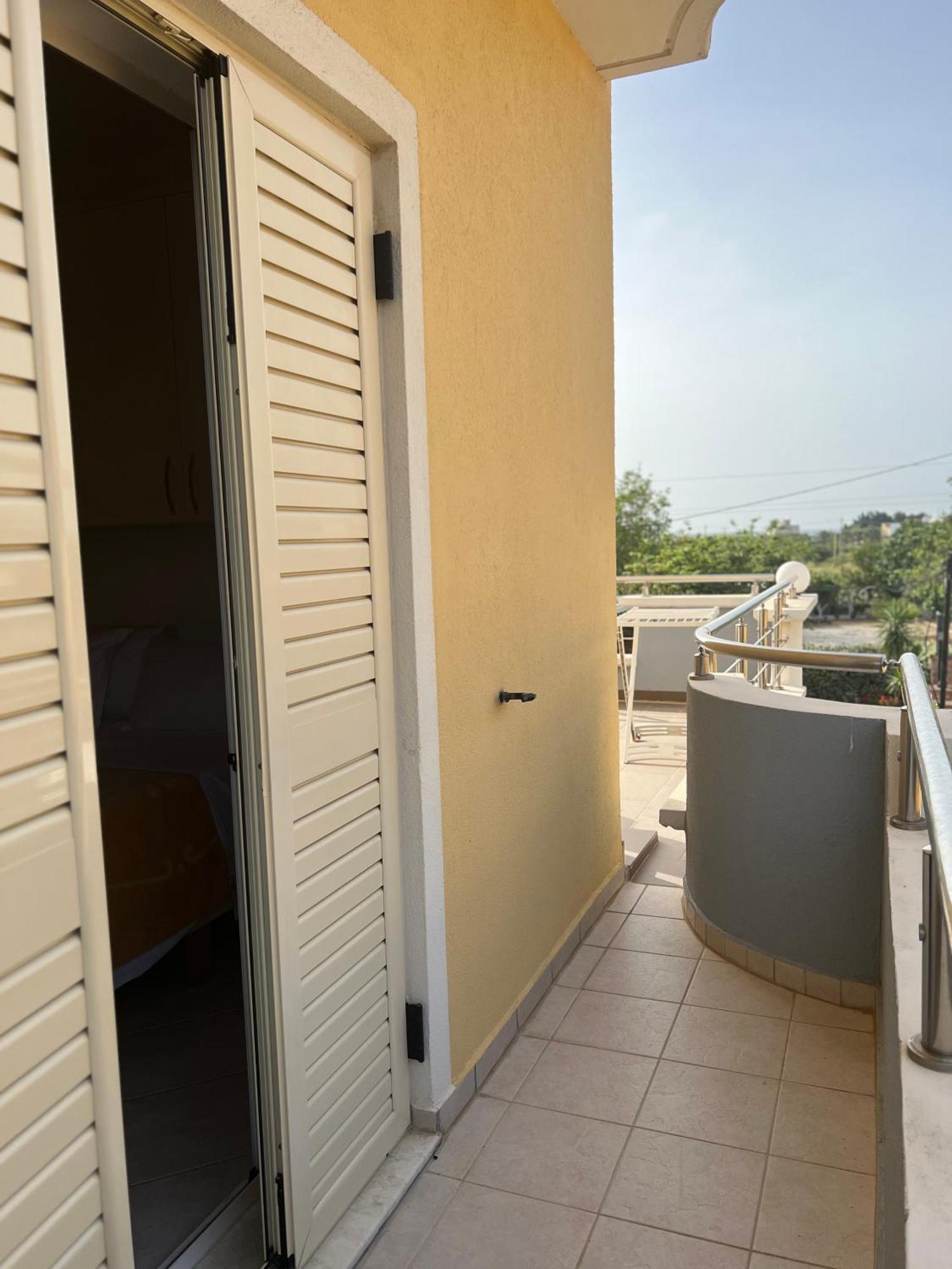 Apartments Rezidenca Sinani Orikum Kültér fotó